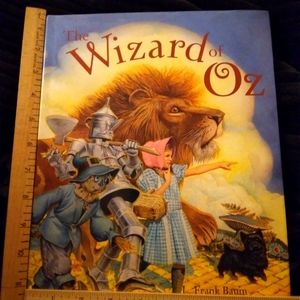 Wizard of OZ•Reading Book•Beautiful Illustrations•Vibrant Colors